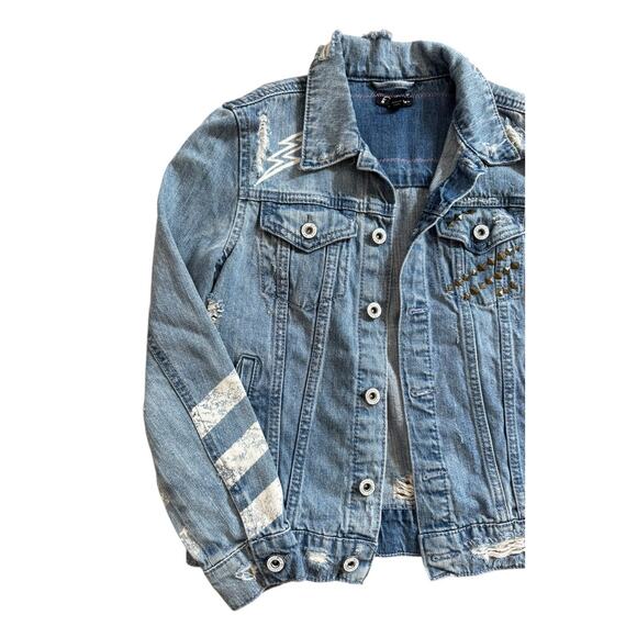 NIRVANA 90s Guitar Upcycled Distressed Denim Jacket Retro Vintage Kids Size M - Picture 6 of 11